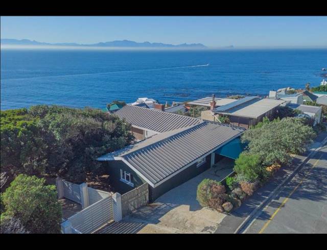 5 BEDROOM HOUSE FOR SALE IN MURDOCK VALLEY